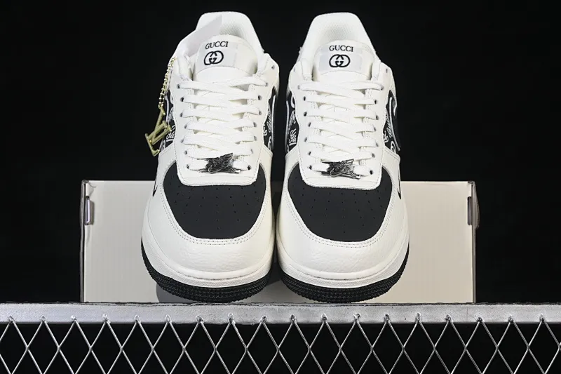 All Categories Nk Air Force 1 Air Force Series Nk Air Force 1 Low Air Force Low Nike Air Force 1'07 Low Joint Beige and Black Intertwined Air Force One Low Casual Sneakers XY9025-016